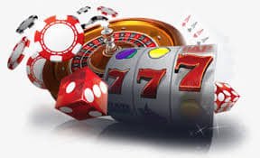 Người dùng Việt Nam chơi slot online và bài bạc trên điện thoại tại nhà